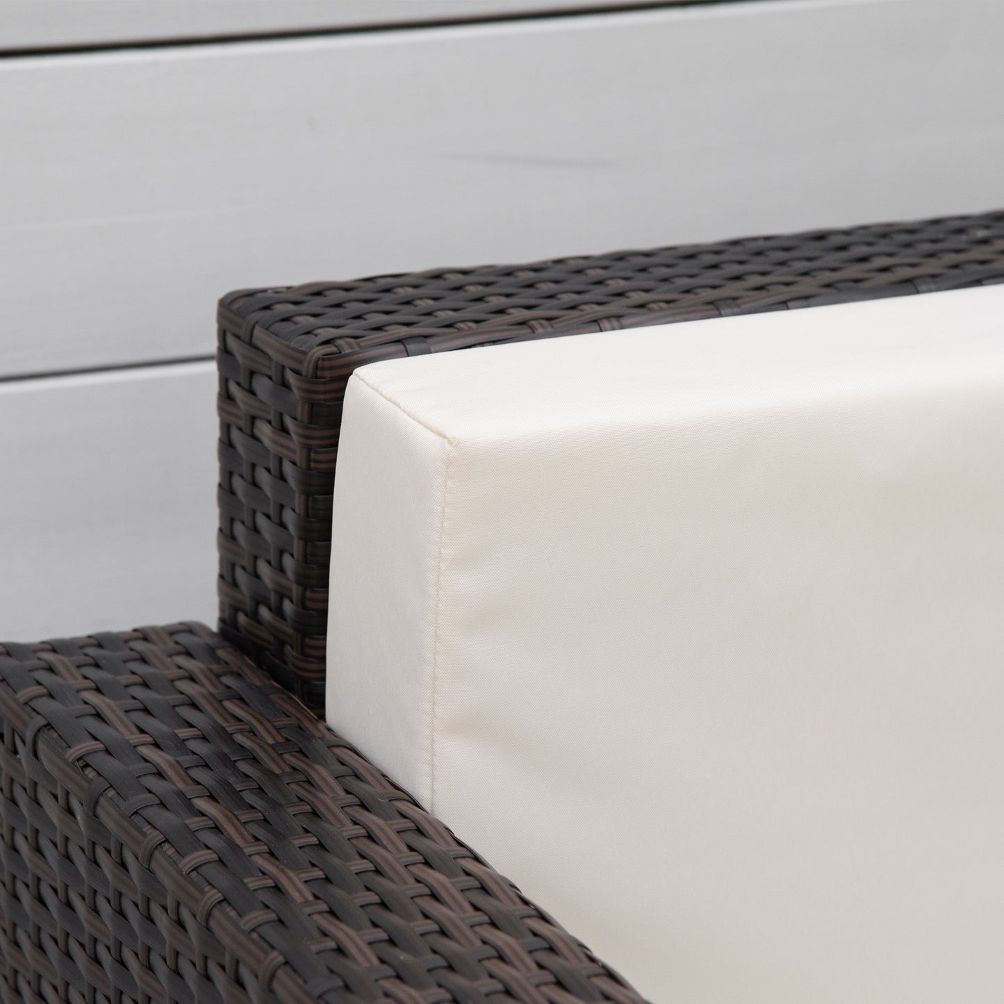 Outsunny Single Seater Rattan Chair, PE Wicker Garden Armchair with 10 cm Thickened Cushion, All-Weather Rattan Garden Chair with Armrests, Brown