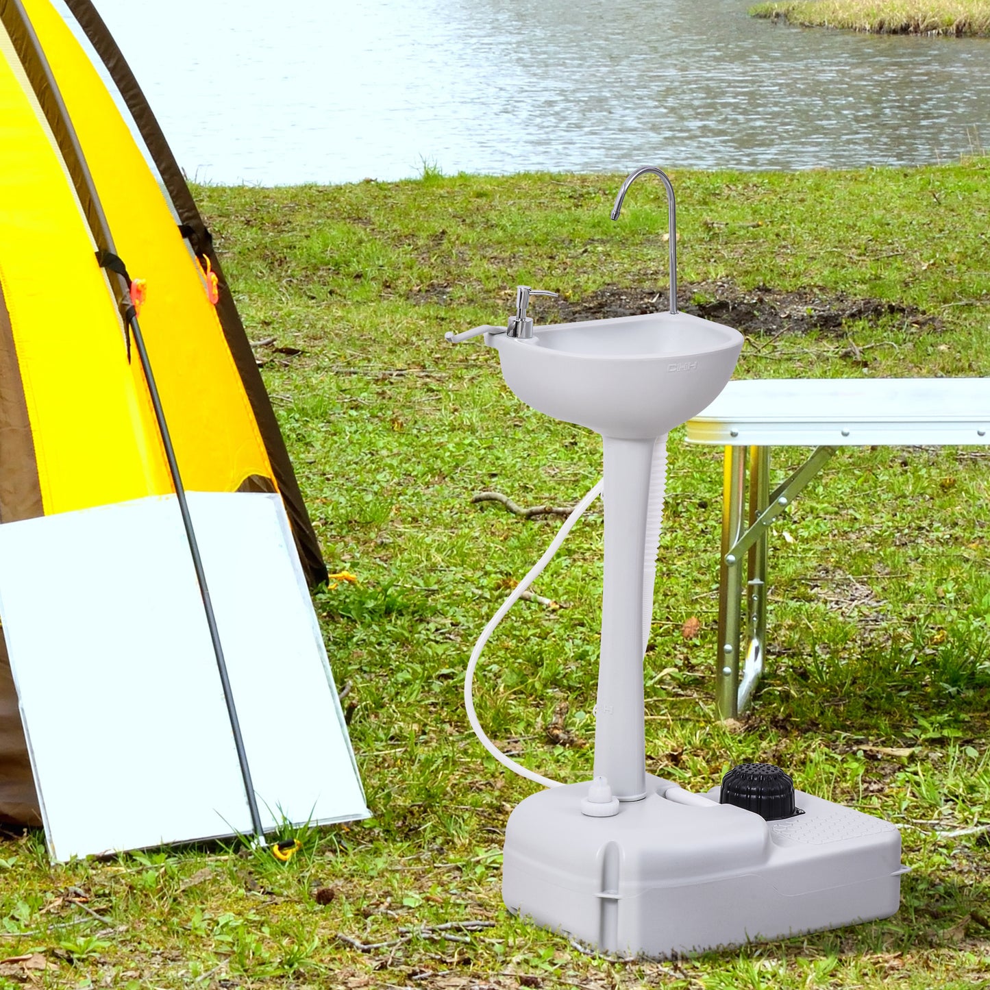 Outsunny Camping Sink, 17L Portable Hand Wash Station with Towel Holder, Soap Dispenser and Rolling Wheels, Outdoor Sink for Events, Gatherings, Worksite