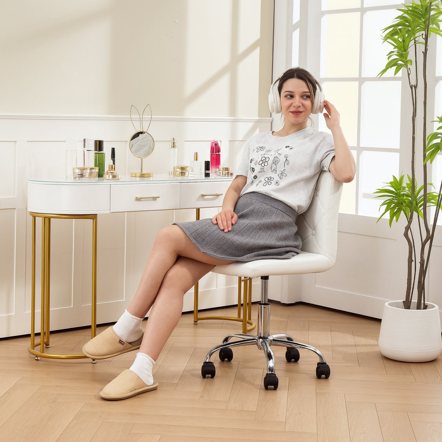 HOMCOM PU Leather Armless Office Chair, Modern Vanity Computer Swivel Chair with Rolling Wheels and Adjustable Height for Home Study, Bedroom, White