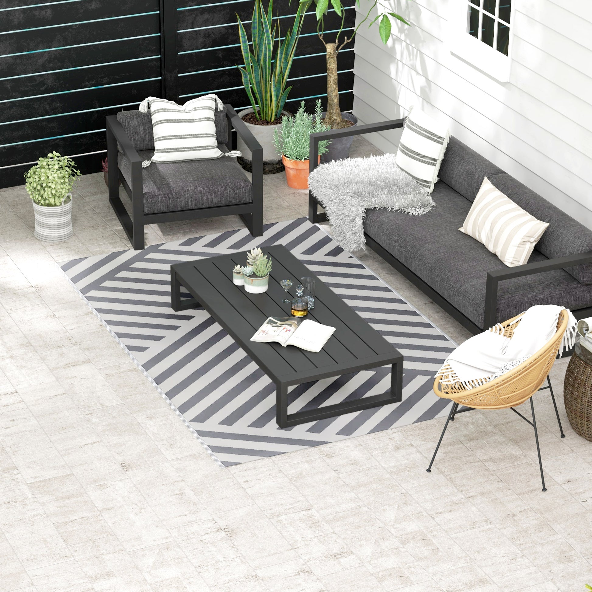 Outsunny Plastic Straw Reversible RV Outdoor Rug with Carry Bag, 182 x 274cm, Grey and Cream--ChewyGames-ChewyGames