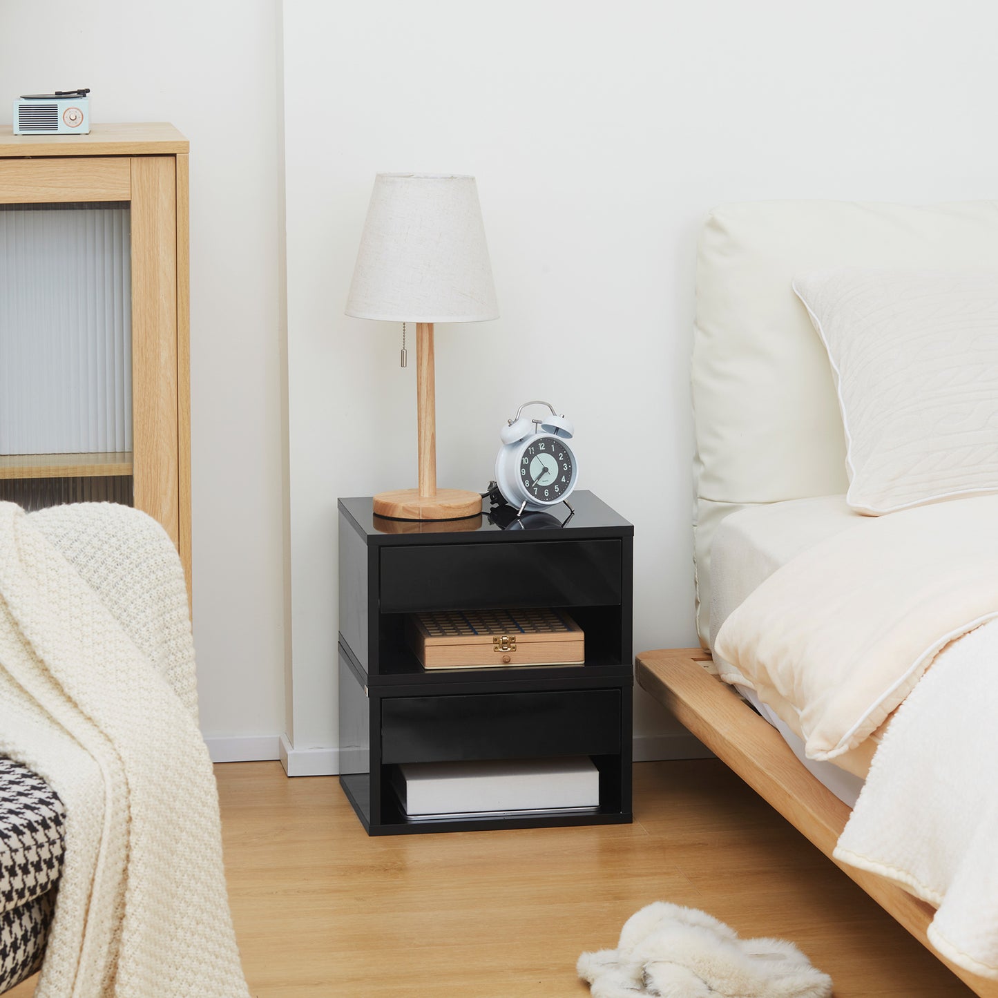 HOMCOM Floating Bedside Tables Set of 2, Wall Mounted Nightstand, High Gloss Black