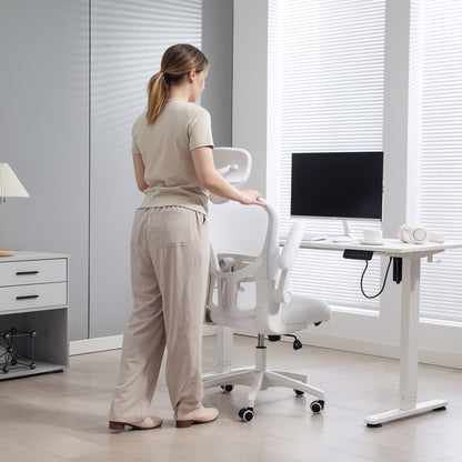 Vinsetto Multi-Adjustable Office Chair, with Lumbar Support, Headrest and Mesh Back - White