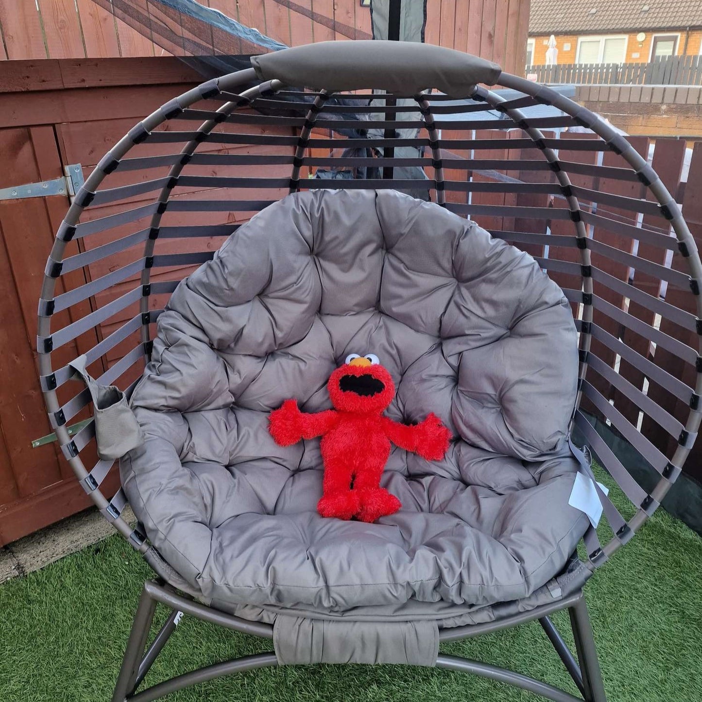 Outsunny Egg Chair with Cushion & Side Pocket - Brown