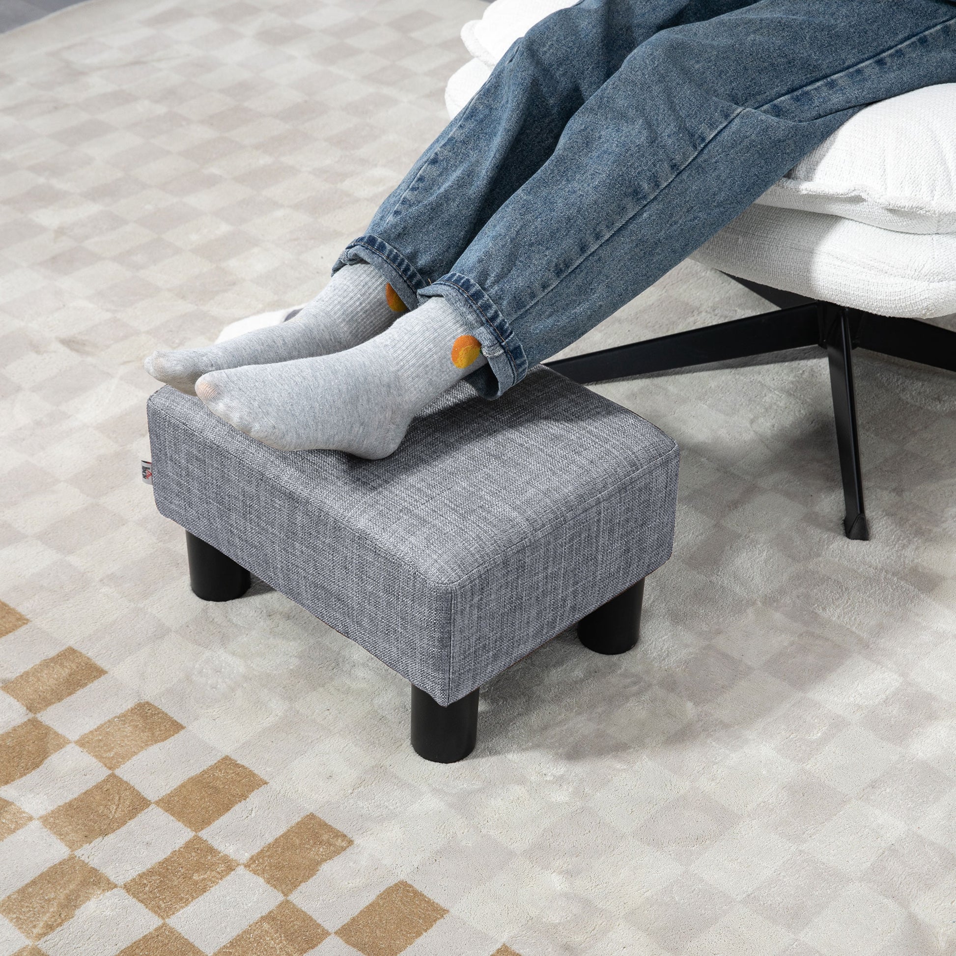 HOMCOM Linen Fabric Footstool Ottoman Cube with 4 Plastic Legs, Grey--ChewyGames-ChewyGames