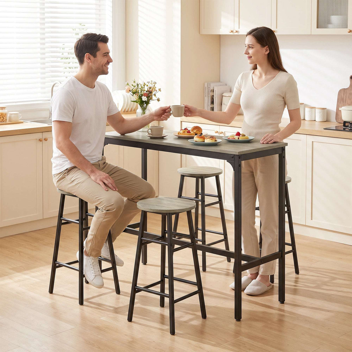 HOMCOM 5 Piece Bar Table Set with 4 Stools, Industrial Bar Table and Stool Set, Dining Table and Chair Set, Grey