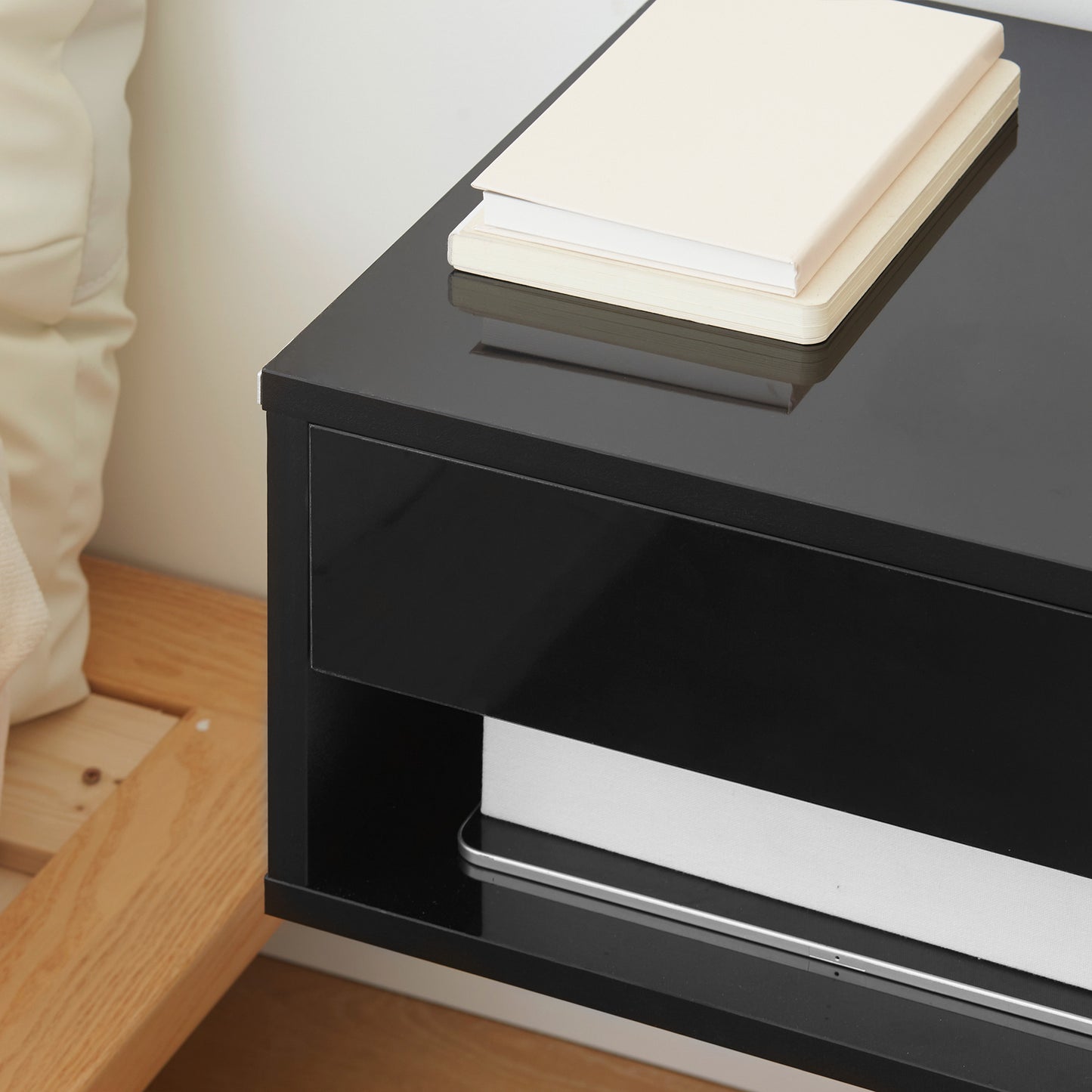 HOMCOM Floating Bedside Tables Set of 2, Wall Mounted Nightstand, High Gloss Black