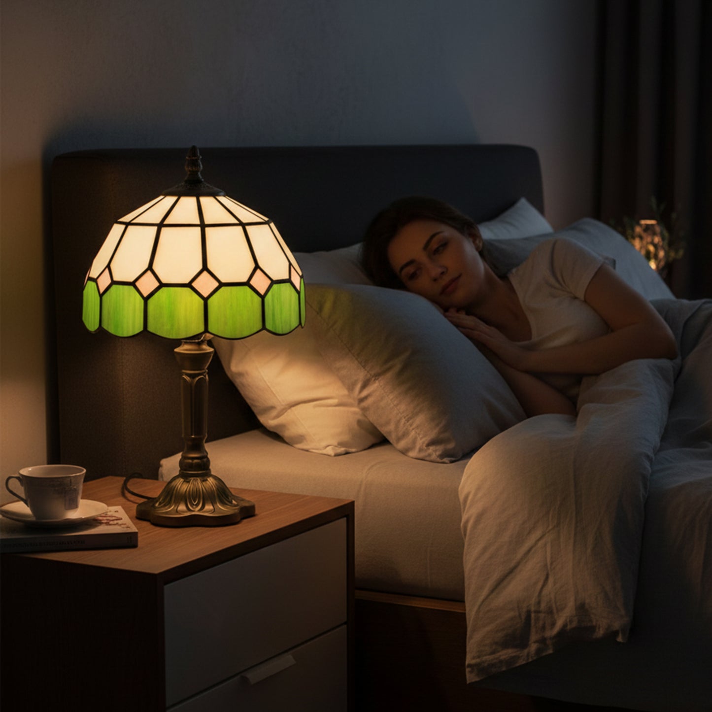 HOMCOM Handmade Art Deco Glass Table Lamp - White/Green