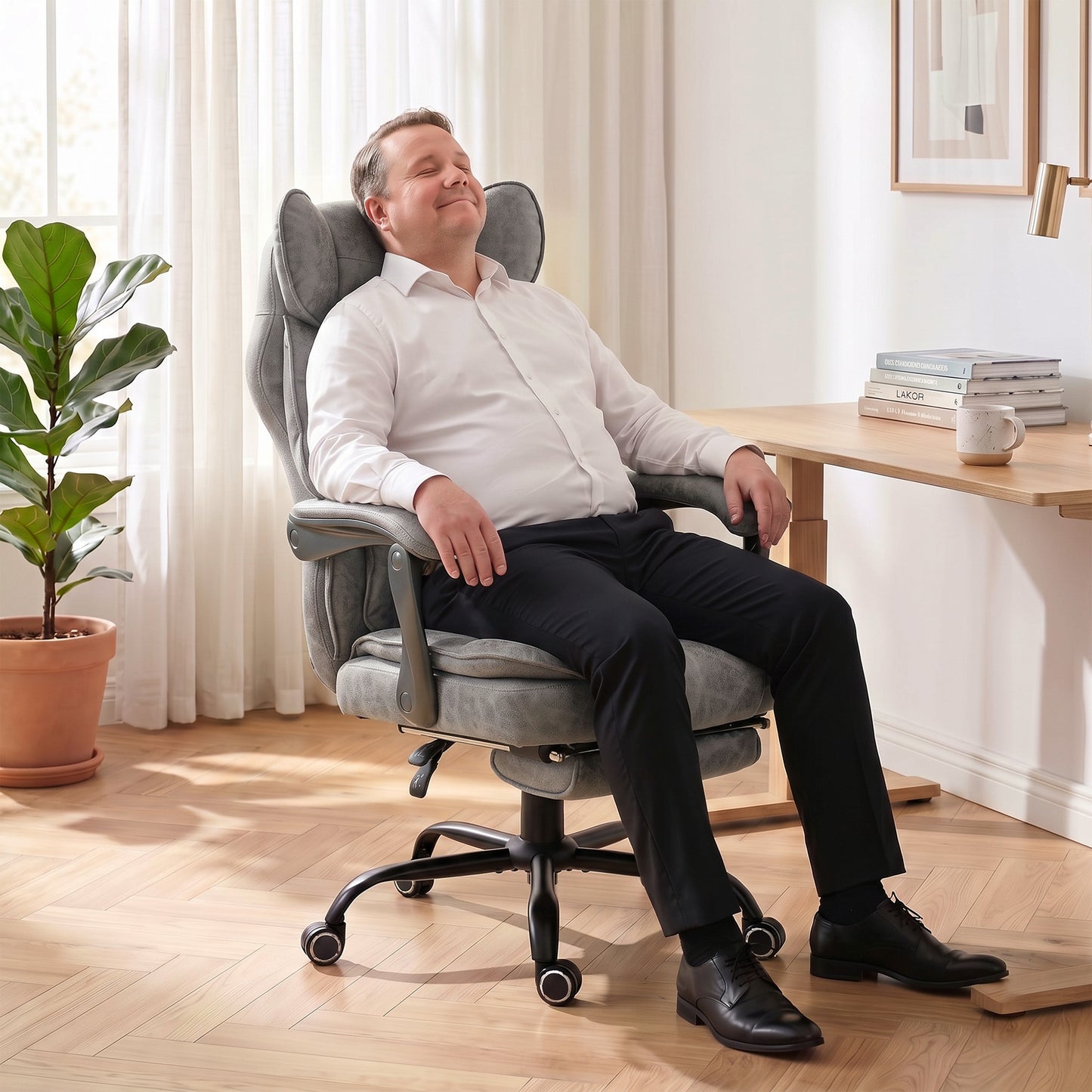HOMCOM Executive Office Chair, Leathaire Big and Tall Office Chair 180 kg with Wide Seat, Reclining, Lumbar Support, Grey