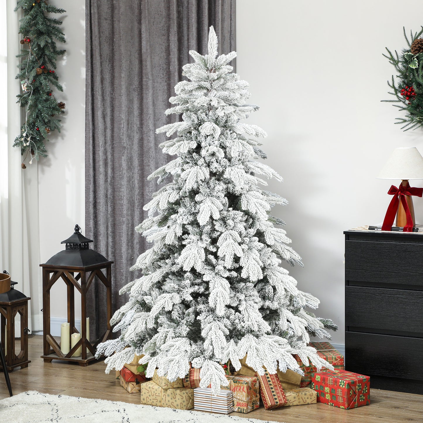 HOMCOM 6ft Super Flocked Christmas Tree - Green/White