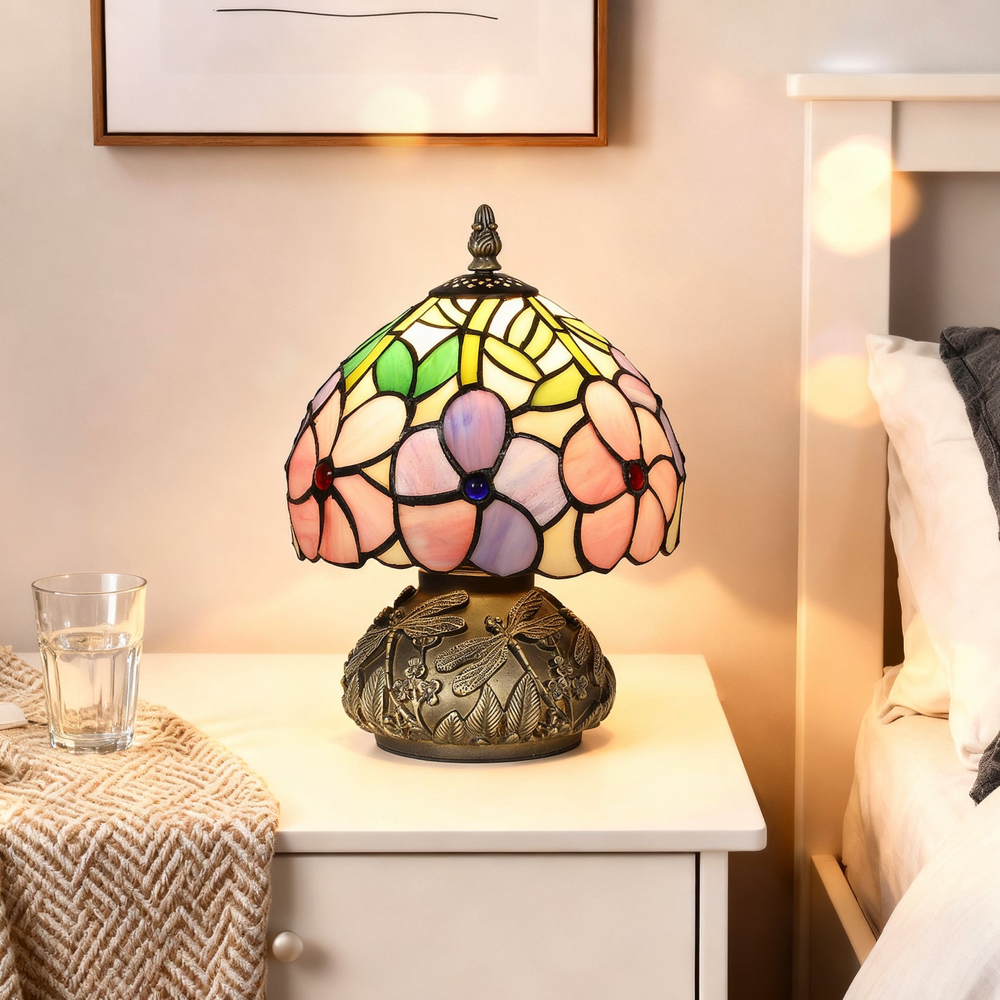 HOMCOM Tiffany-Style Table Lamp with Sculpted Dragonfly Base, Handcrafted Classic Stained Glass Bedside Lamp for Living Room and Bedroom, E27 Socket, Pink