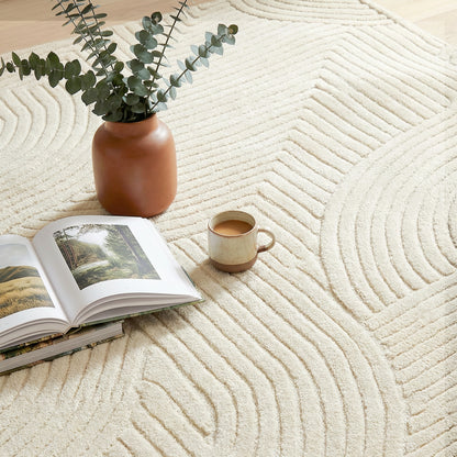 HOMCOM Modern Geometric Rug, Thick Plush, Non-Slip, 200 x 140 cm – Cream, Living Room/Bedroom/Office