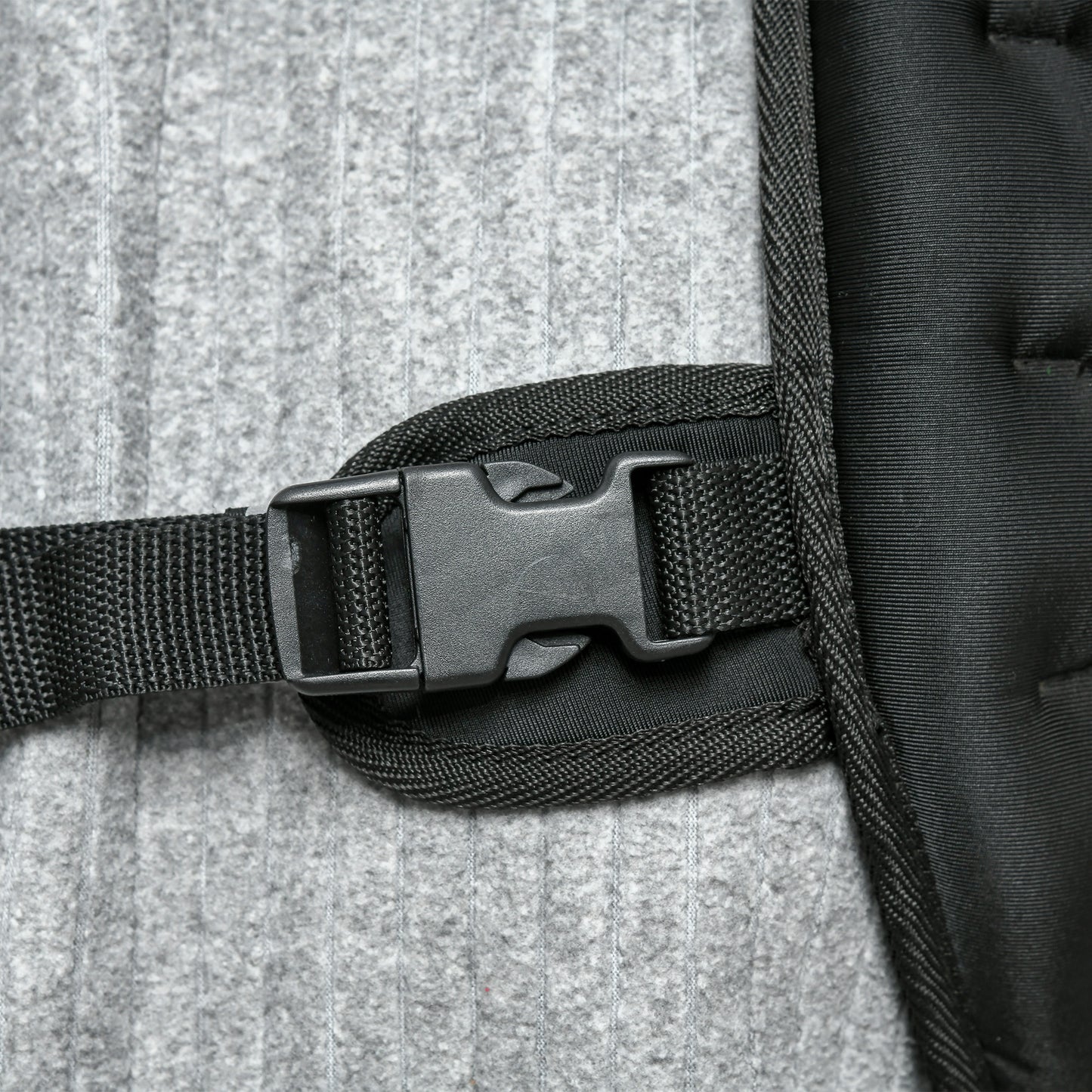HOMCOM 8KG Weighted Vest, Running Weight Vest with Adjustable Strap, Convenient Pocket and Reflective Strips for Men and Women