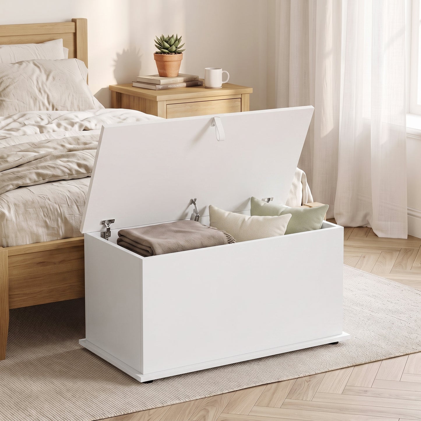 HOMCOM Storage Chest, 102L Blanket Box, Shoe Bench with Safety Hinged Lid, Bed End Bench for Bedroom, 80 x 40 x 45cm, White